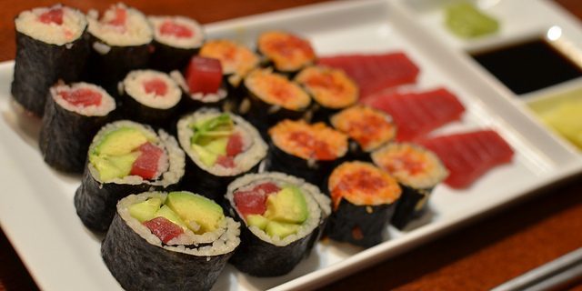 a stomaco vuoto: sushi