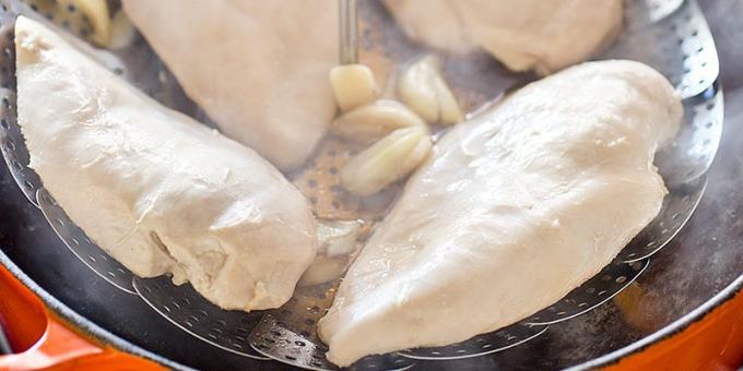 Come e quanto per cucinare il petto di pollo a bagnomaria 