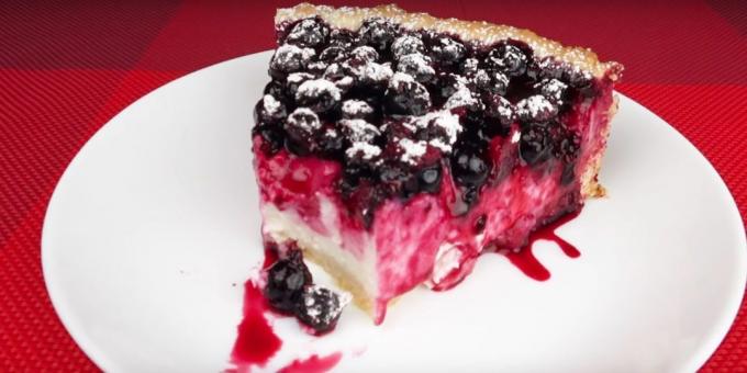 torta di sabbia senza uova con il ribes nero e latticini