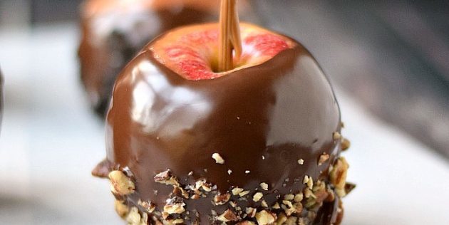 mela caramello con cioccolato e noci