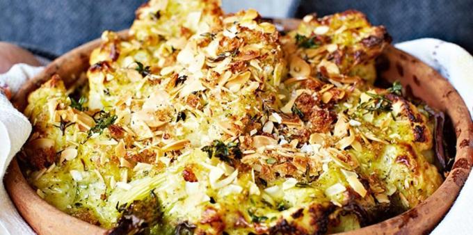 Come preparare cavolfiore: cotto cavolfiore con salsa di formaggio con broccoli