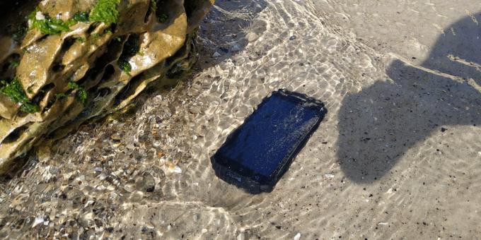 Protetta smartphone Poptel P9000 Max: Sotto acqua