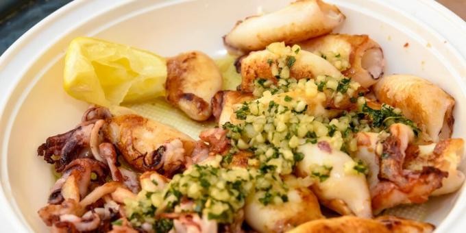 Calamari fritti con aglio e noci: una ricetta semplice
