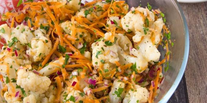 Insalata con cavolfiore marinato e carote