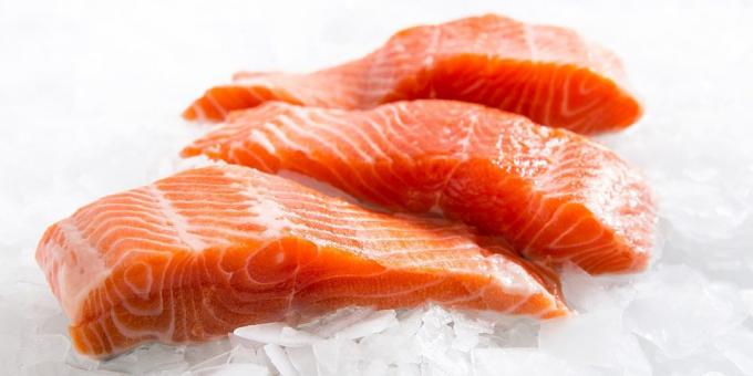 In ciò che gli alimenti Vitamina D: Salmon