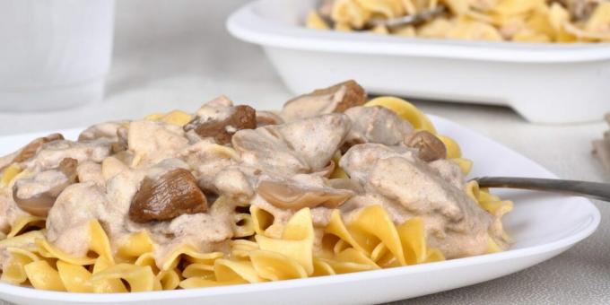 Manzo alla Stroganoff con funghi di bosco