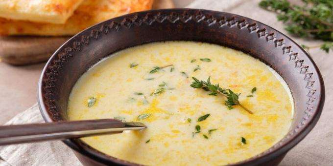 Zuppa di formaggio con cuori di pollo