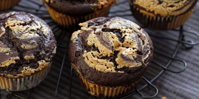 Muffin al cioccolato con burro di arachidi
