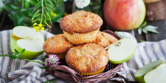 Muffin alla ricotta con mele e cannella