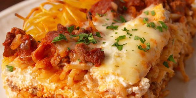 I migliori piatti di carne: Lasagna di spaghetti con carne di manzo