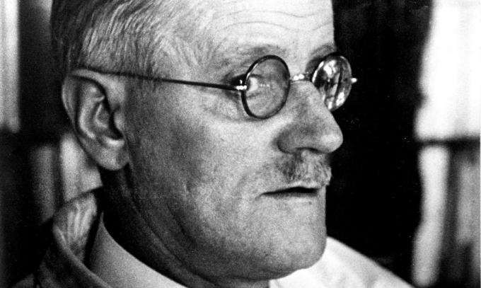 James Joyce, lo scrittore e poeta irlandese