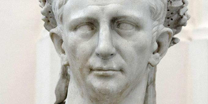 Fatti storici folli: il figlio dell'imperatore romano Claudio si uccise accidentalmente con una pera