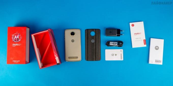 Moto Z2 Gioca: attrezzature