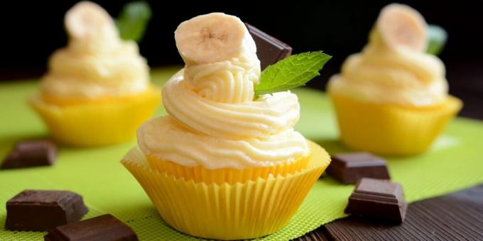 Cupcakes alla banana con crema alla vaniglia