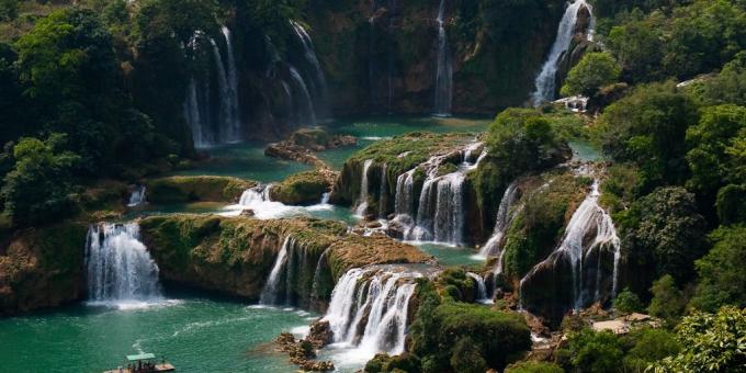 territorio asiatico attira turisti consapevolmente: ban cadute Gioc-Detian cascata, Vietnam, Cina
