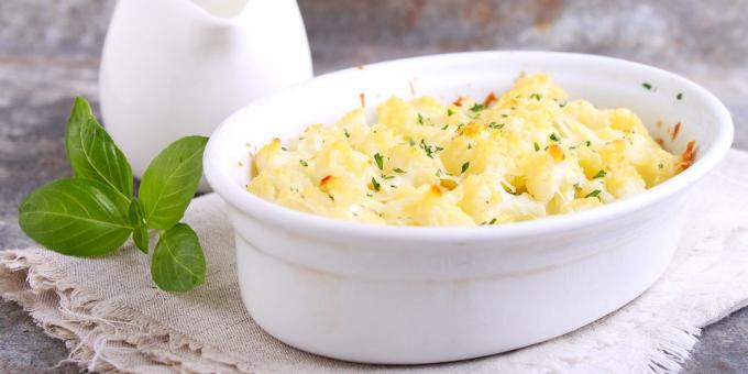 Cavolfiore al forno con panna acida, maionese e uova: la migliore ricetta