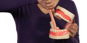 Come lavarsi i denti: le istruzioni più dettagliate