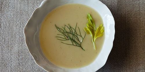 zuppa di sedano con verdure arrosto