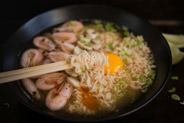 Come preparare il ramen fatto in casa: sperimenta con gli additivi