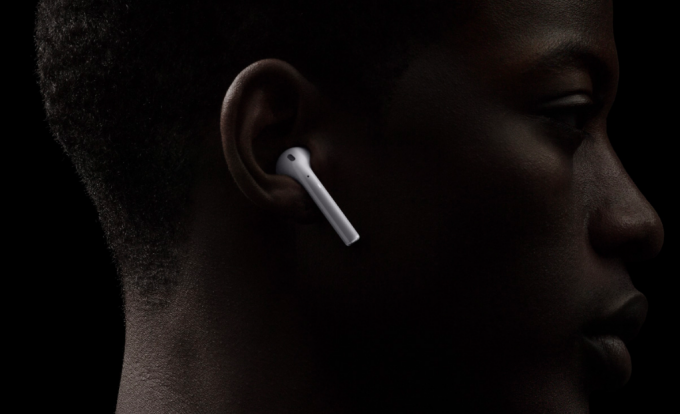 AirPods di apple