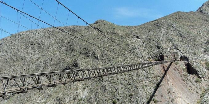 I ponti più spaventosi: il ponte sospeso di Ohuela