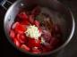 Una ricetta semplice per un gustoso marmellata di pomodori