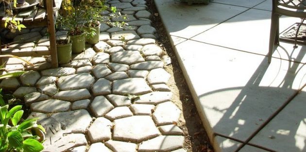 sentieri del giardino di cemento