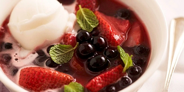 Ricette con le fragole: zuppa di Berry