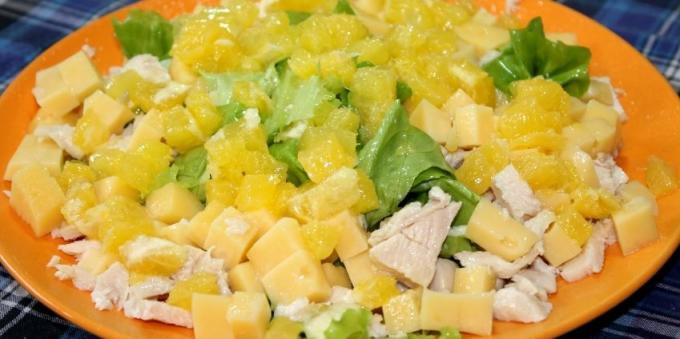 Ricette per insalate senza maionese Insalata c pollo, formaggio e arancio