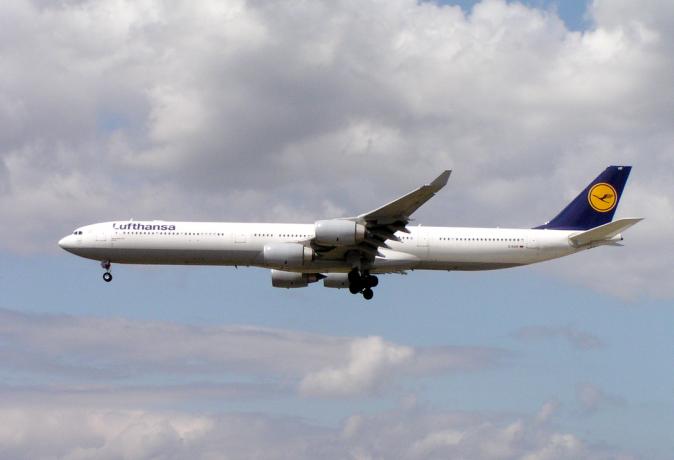 Airbus A340-600 compagnia aerea Lufthansa 