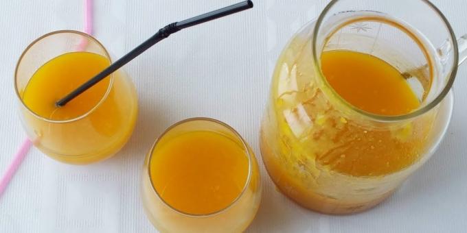 Zucca succo con polpa preparato senza centrifughe