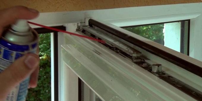 Come regolare le finestre di plastica: Grasso