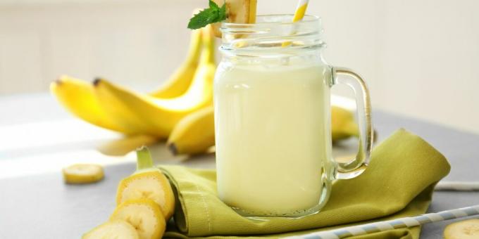 Frappè con banana e crema di formaggio