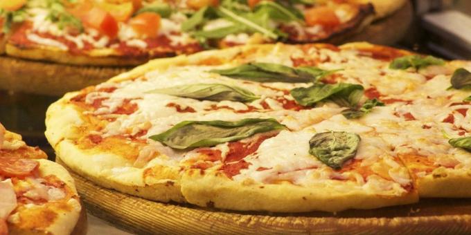 la pasta della pizza tradizionale: la ricetta di Jamie Oliver