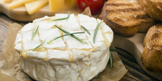 Camembert cotto al forno