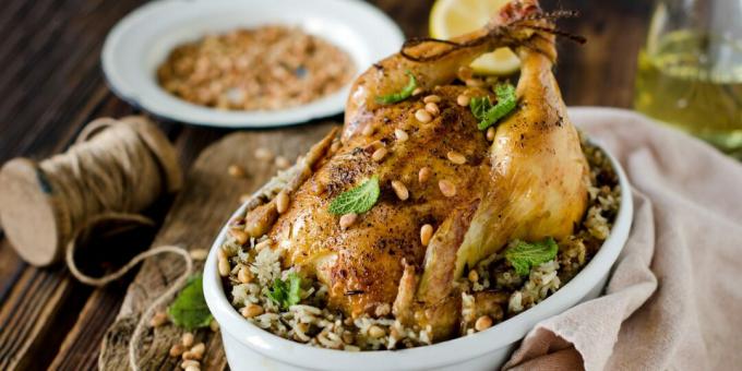 Pollo ripieno con riso e carne macinata: una ricetta semplice