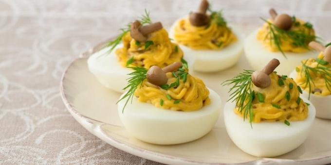Uova ripiene di crema di formaggio
